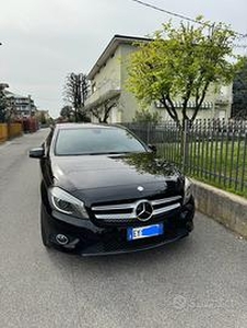 Mercedes classe a180d sport automatica