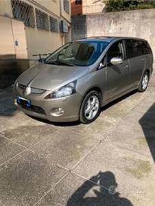 MITSUBISHI Grandis - 2007