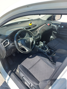 Nissan qashqai 1.5 2014