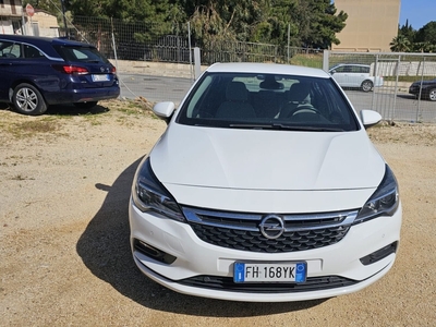 Opel Astra 1.6 CDTi 110CV Start&Stop 5 porte Business usato