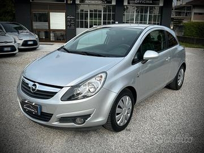 Opel Corsa 1.2 3 porte