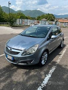 Opel corsa 1.3 neopatentati