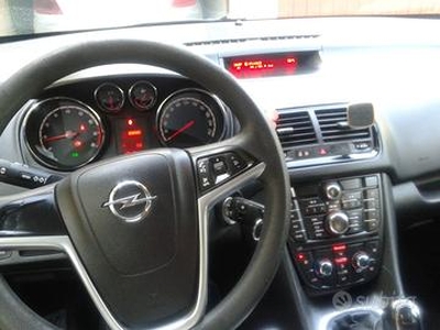 Opel Meriva 1.4 GPL / Benzina