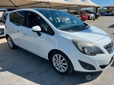 Opel Meriva 1.7 CDTI 130CV b-color