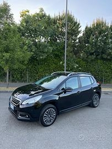 Peugeot 2008 PureTech 82 Active si neopatentati