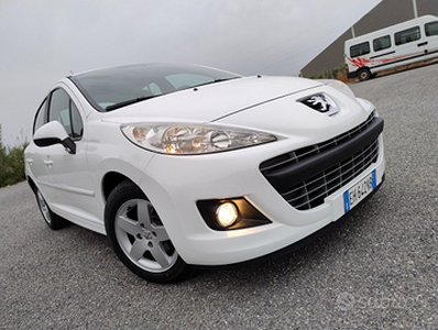 Peugeot 207 1.4 HDi - Sportiva Neopatentati