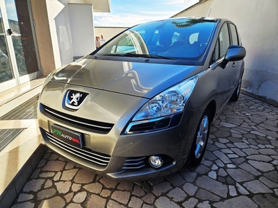 Peugeot 5008 1.6 HDi 112CV Premium usato