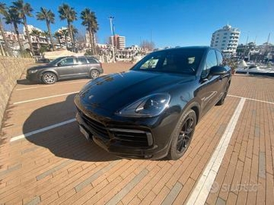 PORSCHE Cayenne benzina 2019