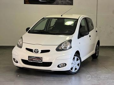 TOYOTA AYGO 1.0 68CV SOL CONNECT 2011