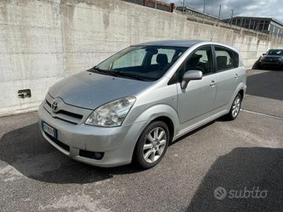 Toyota Corolla Verso 2.2 16V D-4D Sol