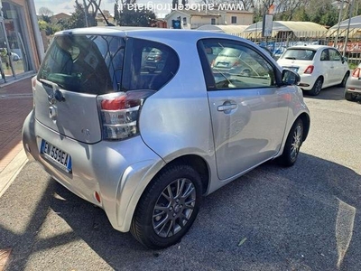 TOYOTA IQ 1.0 CVT Trend