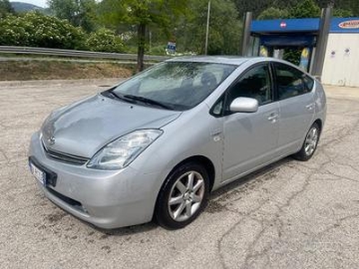 TOYOTA - Prius - 1.5i 16V