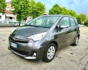 Toyota Verso-S 1.3 MT Lounge