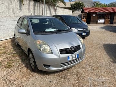 Toyota Yaris 1.3 5 porte