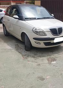 Vendo lancia ypsilon