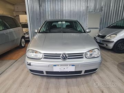 VOLKSWAGEN Golf 1.6 16V cat 5 porte Highline FRI