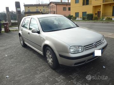 VOLKSWAGEN Golf 4ª METANO