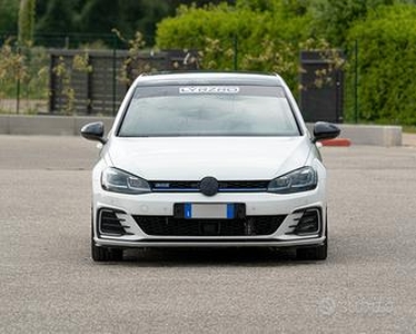 VOLKSWAGEN Golf 7ª serie