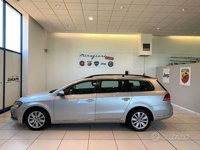 Volkswagen Passat 1.6 TDI Comfortline BlueM. ...