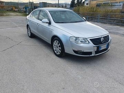 Volkswagen Passat 2.0 16V TDI Sportline