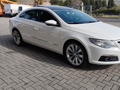 Volkswagen Passat 2.0 TDI DPF 170CV tetto panorami