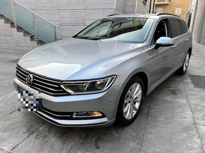 VOLKSWAGEN Passat Variant 2.0 TDI DSG Executive BlueMotion Tech. Diesel