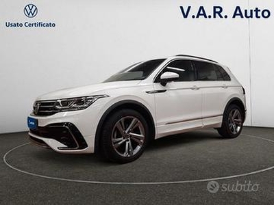 Volkswagen Tiguan 1.5 TSI DSG Sport ACT BlueM...