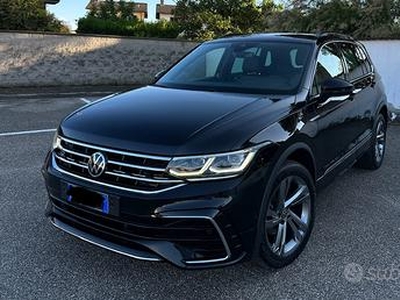 Volkswagen Tiguan R-Line 4motion Dsg