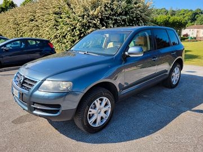 Volkswagen Touareg 3.0 V6 TDI DPF tiptronic