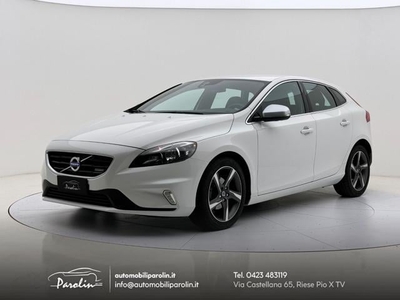 VOLVO V40 D2 1.6 R-design Momentum 1 proprietario Diesel