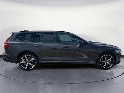 VOLVO V60 B4 (d) automatico Plus Dark KM 0 Sina S.p.a.