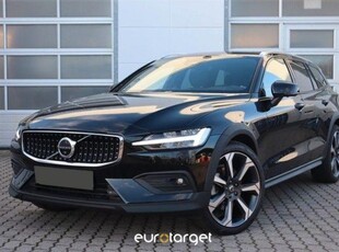 VOLVO V60 Cross Country B4 (d) AWD automatico Ultimate Elettrica/Diesel