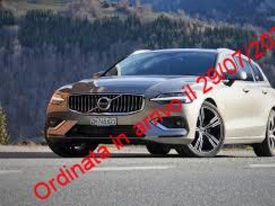 VOLVO V60 T6 Recharge AWD Plug-in Hybrid aut. Core Elettrica/Benzina