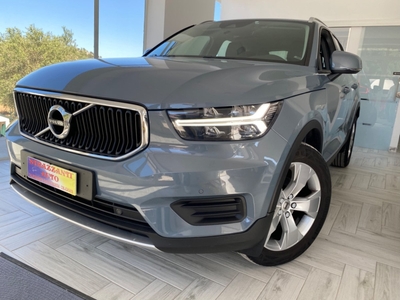 VOLVO XC40 (2017-->)