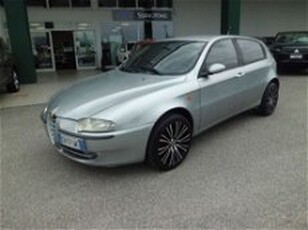 Alfa Romeo 147 1.9 JTD (115) 5 porte Distinctive del 2002 usata a Pordenone