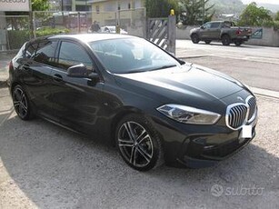 Bmw 118 118d 5p. Msport