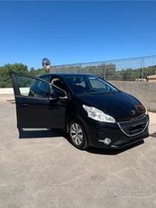 Peugeot 208 - 2014