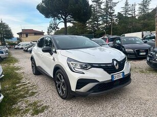 Renault Captur Hybrid E-Tech 145 CV RS Line