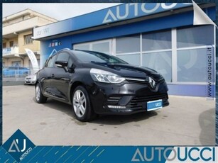 Renault Clio Sporter TCe 12V 90 CV Life usato