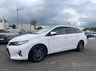 TOYOTA Auris TS 1.4 D-4D