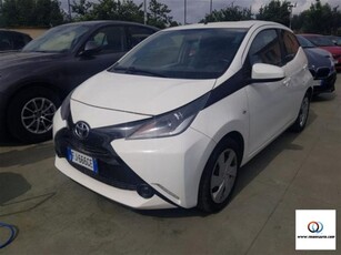 Toyota Aygo 1.0 VVT-i 69 CV 5 porte x-play usato