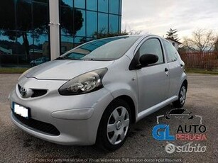 TOYOTA AYGO now 5 P full optional clima