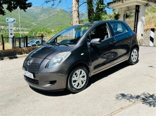 Toyota Yaris 16V cat 5 porte Sol usato