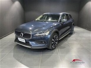 Volvo V60 Cross Country D4 AWD Geartronic Pro del 2019 usata a Corciano