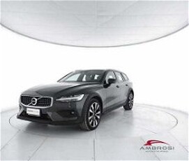 Volvo V60 Cross Country D4 AWD Geartronic Pro del 2019 usata a Corciano