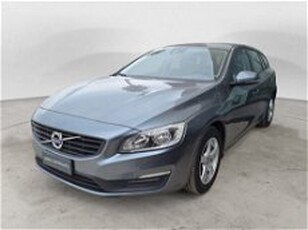 Volvo V60 D2 Geartronic Business del 2017 usata a Bari