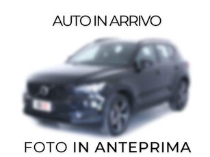 VOLVO XC40 D3 AWD Geartronic Momentum