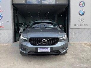 Volvo XC40 D4 AWD Geartronic R-design usato