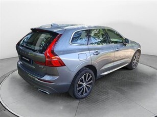 VOLVO XC60 B4 (d) AWD Geartronic Momentum