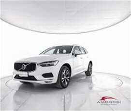 Volvo XC60 B4 (d) AWD Geartronic Momentum Pro del 2021 usata a Corciano